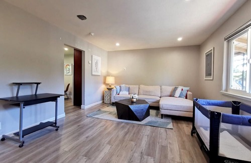 Jackson Park Apartment | 261-11 Cozy 1-Bedroom Apartment near Downtown Mountain View