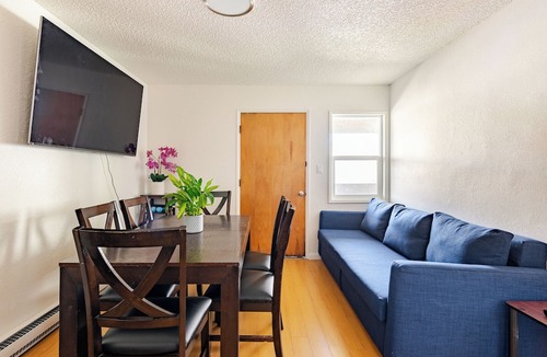 Berkeley Apartment | Modern 3-Bedroom 2 Bathroom 6 Beds Suite with AC, Perfect for Family and Work