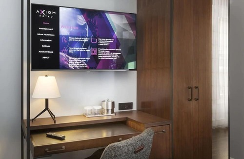 Union Square Hotel | San Francisco Getaway: Historic Style & Contemporary Tech, 3 Units