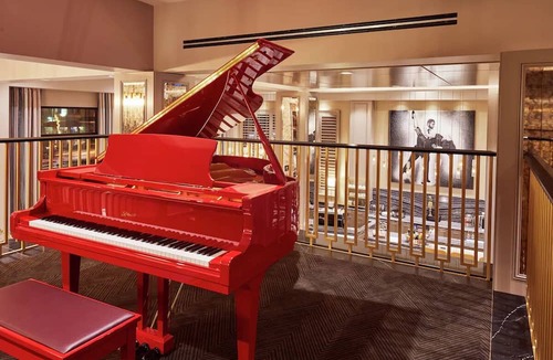 Theater District Hotel | Sophisticated San Francisco Room Steps Away from Union Square
