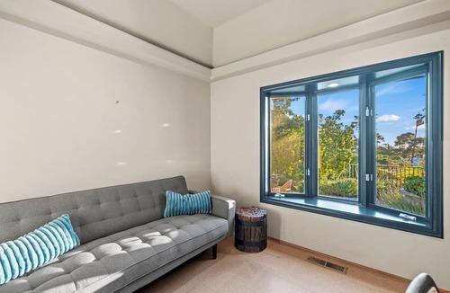 Del Monte Forest House | Pebble beach secret golfers retreat with hot tub and gym LX92