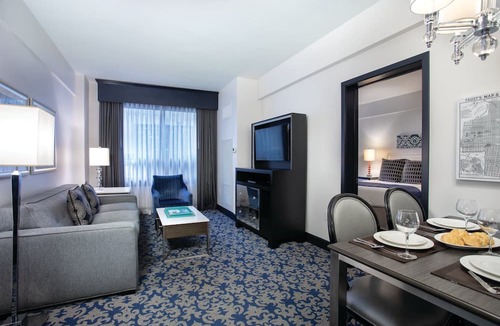 Lower Nob Hill Condo | Wyndham Canterbury | Three 1BR/1BA Suites