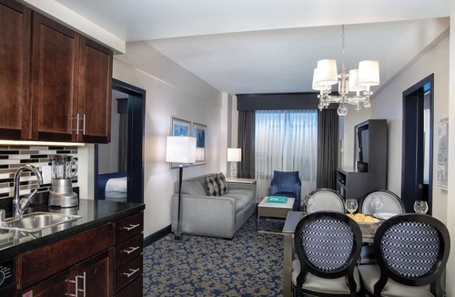 Lower Nob Hill Condo | Wyndham Canterbury Resort | Four 2BR/1BA Suites