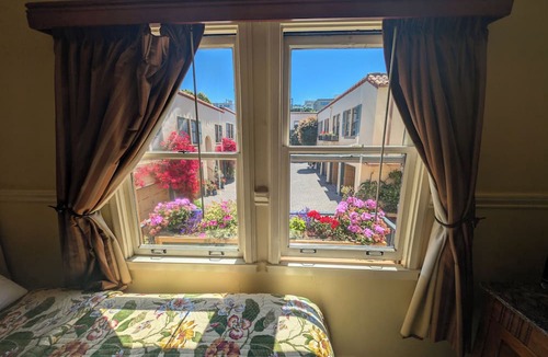 Marina District Hotel | Family-Friendly Room with Seperate Queen Bedroom and Two Twin Bedroom w/parking
