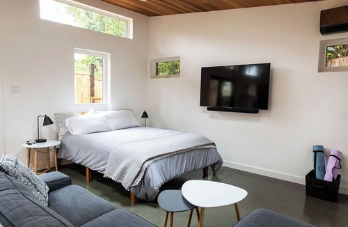San Anselmo Apartment | Hilldale Studio - in the heart of Marin County