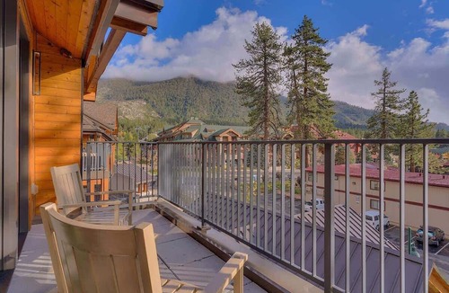 Lakeside Park Condo | Luxury @Heavenly Village: Pool+Hot Tub, Game Room