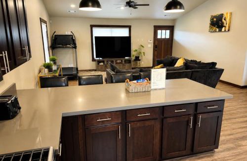 Rohnerville House | Elegant 3BR Fortuna Getaway