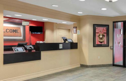 Oakland Hotel | Extended Stay America Suites - Oakland - Alameda Airport