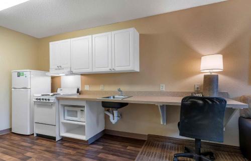 Oakland Hotel | Extended Stay America Suites - Oakland - Alameda Airport