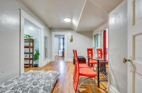 Civic Center Apartment | 1 Mi to Dtwn Stockton! Upstairs Apt w/Shared Yard