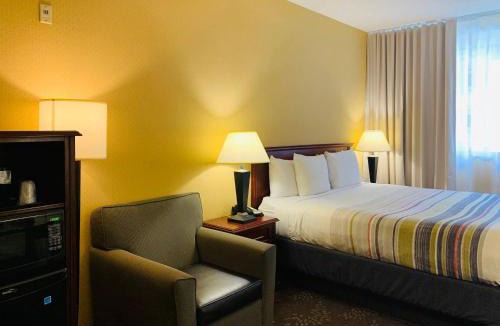 San Jose Hotel | Country Inn & Suites by Radisson, San Jose International Airport, CA