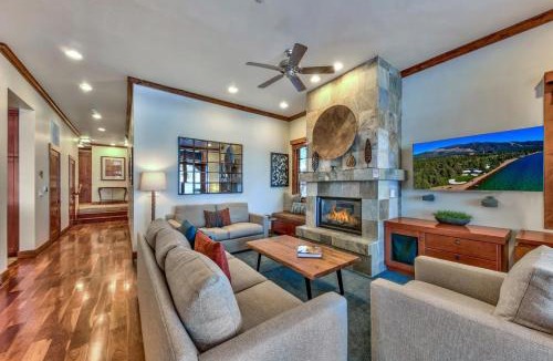 Sierra Shores Apartment | Premier Lakefront w Hot Tub & AC Near Heavenly PEAK SS9