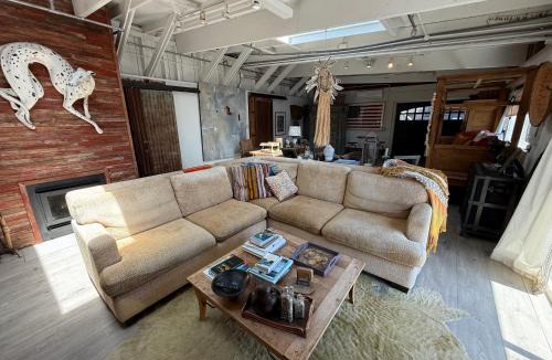 McDonald House | Waterfront Carriage House on Tomales Bay with Dock