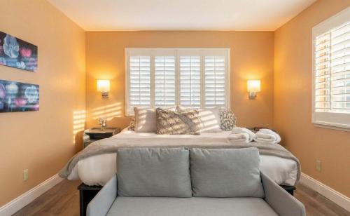 Beach Hill - Beach Flats House | Santa Cruz Retreat Near Beach with Free Parking