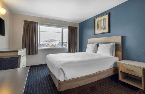San Rafael Hotel | SureStay Hotel by Best Western San Rafael