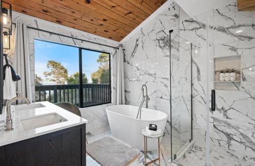 Colma House | #Marbella Lane- Perfect Blend of Scenic & Comfort