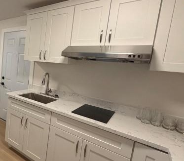 Excelsior Apartment | Modern 2BR 2BA Apartment Garden-View