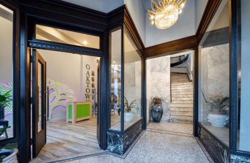 Downtown Oakland Hotel | Oaktown Roost