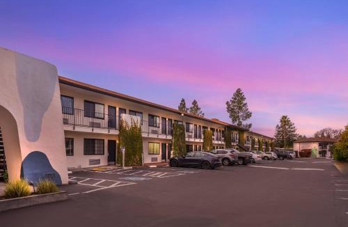 Santa Rosa Hotel | The Sandman Santa Rosa Sonoma, an Ascend Collection Hotel