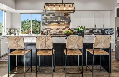 Larkfield-Wikiup House | The Overlook Family Home by Sonoma Stays