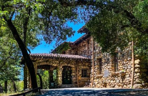 Glen Ellen House | Ravenwood Wine County Retreat with Pool & Hot Tub