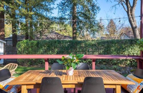 Napa House | Modern 3BR Home in Napa with Hot Tub & Detached Office