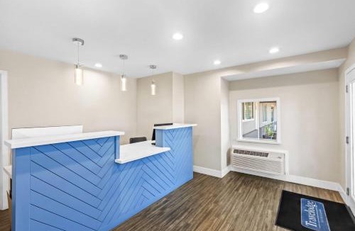 Santa Rosa Hotel | Travelodge by Wyndham Santa Rosa Wine Country