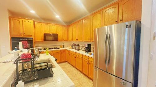 Elk Grove House | New - Spacious, Comfortable 5 Beds 3 Baths House