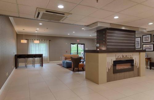 Oakley Hotel | Best Western Plus Delta Inn & Suites