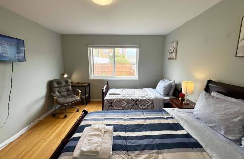 Excelsior House | Comfortable 3Br 2 5ba Unit in SF