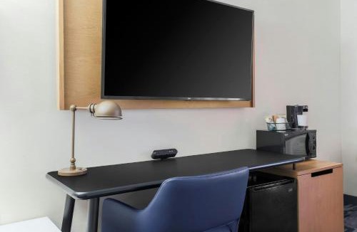 San Jose Hotel | Fairfield Inn and Suites by Marriott San Jose Airport