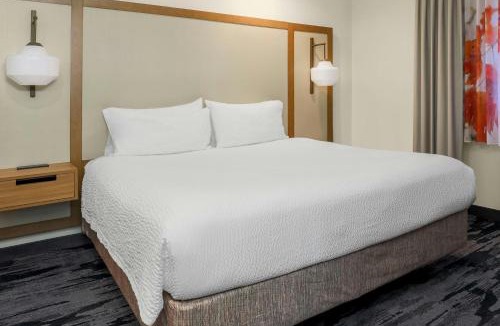 San Jose Hotel | Fairfield Inn and Suites by Marriott San Jose Airport