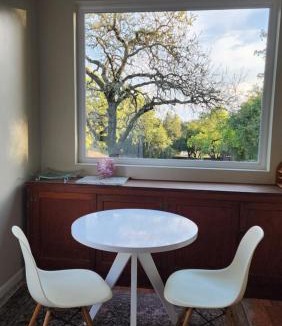 Santa Rosa House | Amitabha Wine Country Cottage