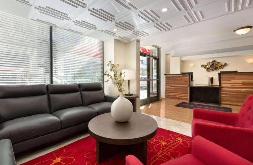 Downtown Oakland Hotel | Ramada by Wyndham Oakland Downtown City Center