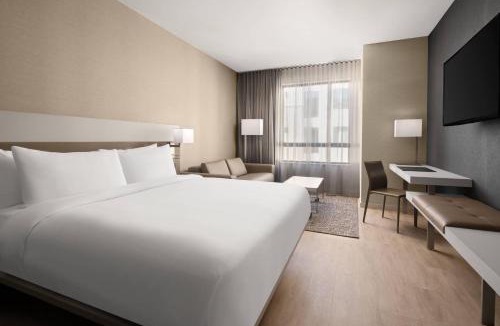 Santa Rosa Hotel | AC Hotel by Marriott Santa Rosa Sonoma Wine Country