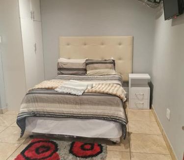 Bayswater House | Tripple D Guest House