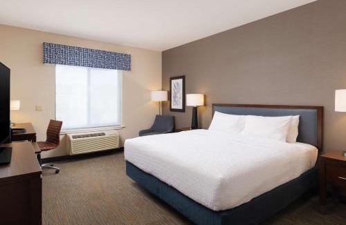 South San Jose Hotel | Hampton Inn San Jose Cherry Ave, CA