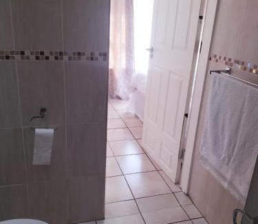 Greater Johannesburg Metropolitan Area Bed & Breakfast | The protea nest