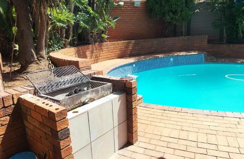 Greater Johannesburg Metropolitan Area Bed & Breakfast | The protea nest