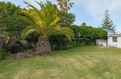Struisbaai Apartment | 32 Main Road