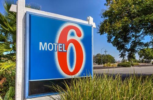 Nut Tree Hotel | Motel 6-Vacaville, CA