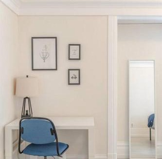 Mosswood Apartment | Modern Apt near all conveniences