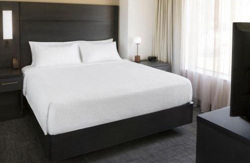 Downtown Sacramento Hotel | Residence Inn by Marriott Sacramento Downtown at Capitol Park