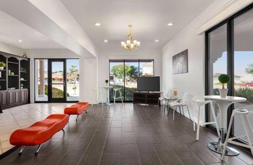 Marina Hotel | Ramada by Wyndham Marina
