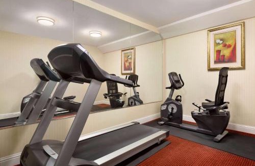 Downtown Oakland Hotel | Ramada by Wyndham Oakland Downtown City Center