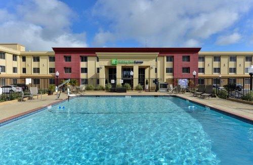 Burlingame Hotel | Holiday Inn Express San Francisco Airport South by IHG