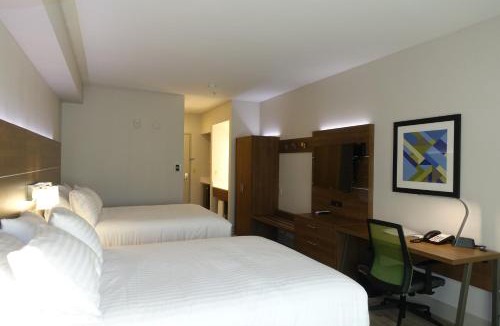Brentwood Hotel | Holiday Inn Express & Suites Brentwood by IHG