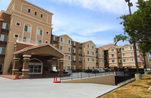 Milpitas Hotel | Staybridge Suites Silicon Valley - Milpitas by IHG