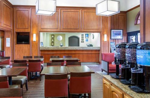 The East Side Hotel | Comfort Inn & Suites San Francisco Airport North