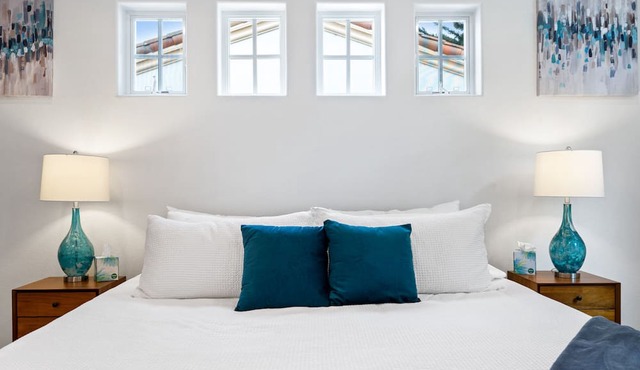 Luxury Santa Cruz Villa: Beachside Paradise with New Hot Tub & Fast Wi-Fi